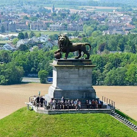 Gare 64a4 Charleroi-airport 아파트